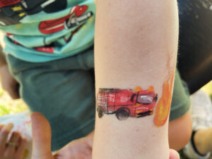 Feuerwehr Auto schminken Kinder